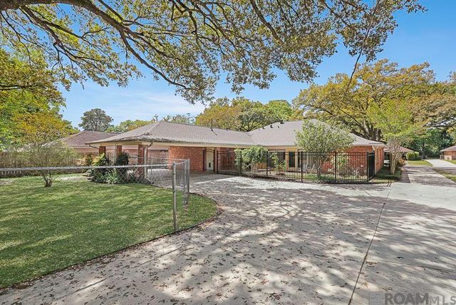 991 Colonial Dr, Baton Rouge, LA 70806
