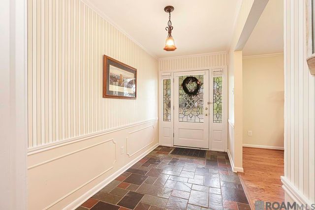 991 Colonial Dr, Baton Rouge, LA 70806