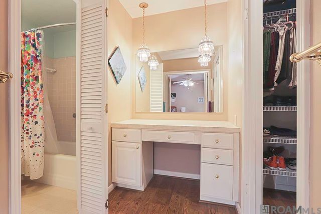 991 Colonial Dr, Baton Rouge, LA 70806