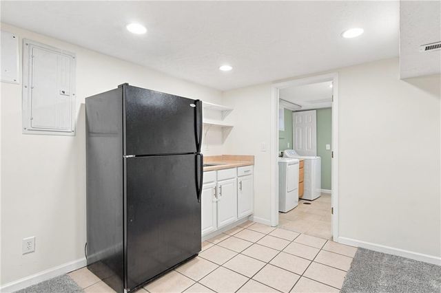 11109 Elmwood Avenue, Kansas City, MO 64137