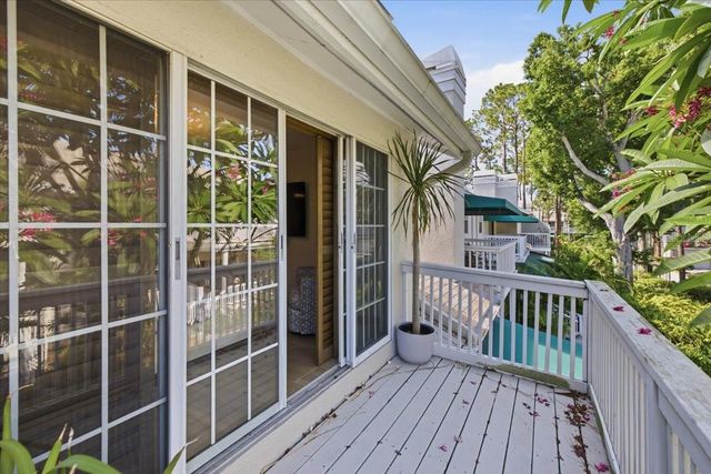 5103 S JULES VERNE COURT, Tampa, FL 33611