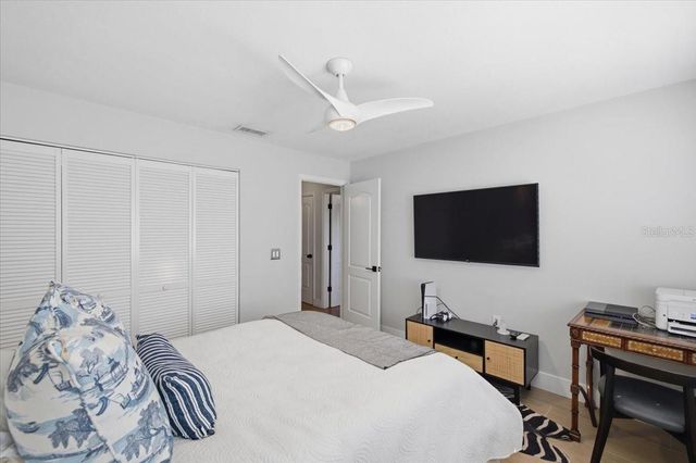 5103 S JULES VERNE COURT, Tampa, FL 33611