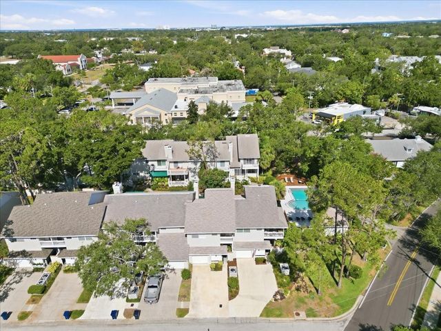 5103 S JULES VERNE COURT, Tampa, FL 33611