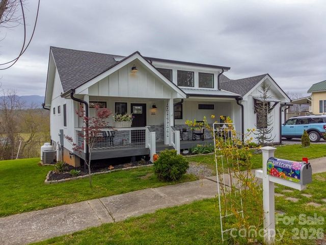 101 Mill Street, Hayesville, NC 28904