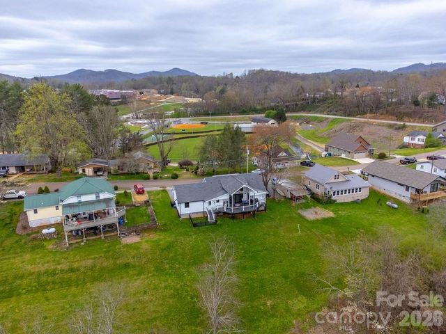 101 Mill Street, Hayesville, NC 28904