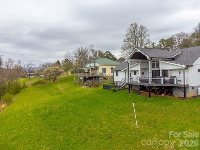 101 Mill Street, Hayesville, NC 28904