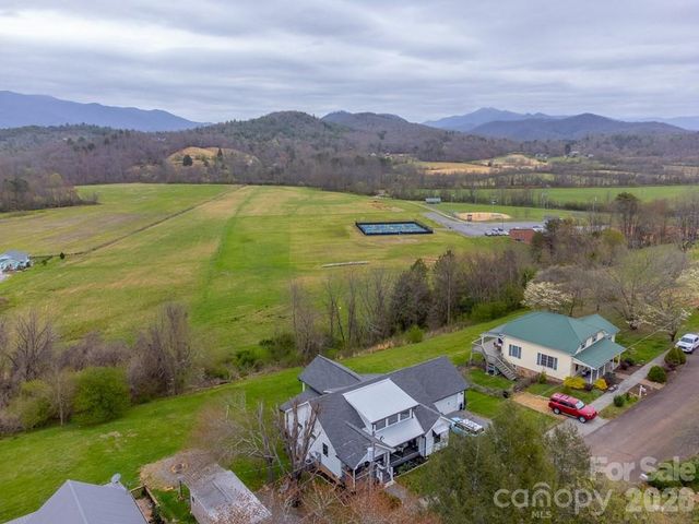 101 Mill Street, Hayesville, NC 28904