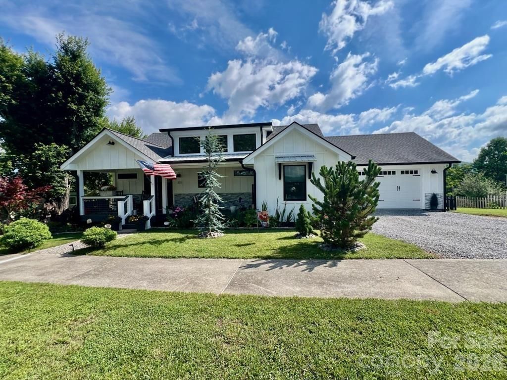 101 Mill Street, Hayesville, NC 28904