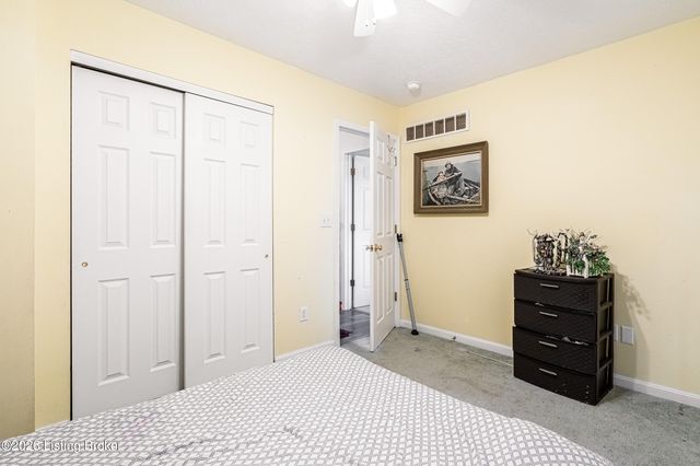 68 Charlene Ct, Taylorsville, KY 40071