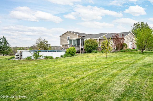 68 Charlene Ct, Taylorsville, KY 40071