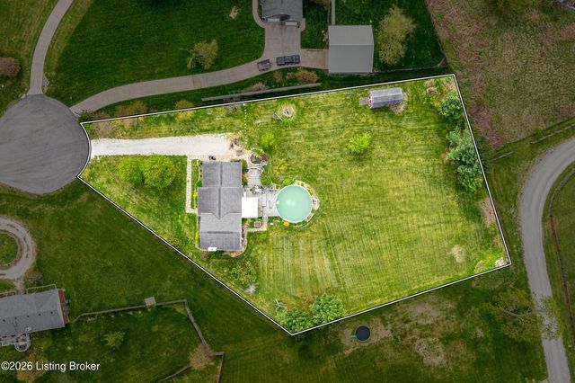 68 Charlene Ct, Taylorsville, KY 40071