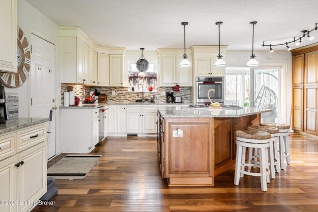 68 Charlene Ct, Taylorsville, KY 40071