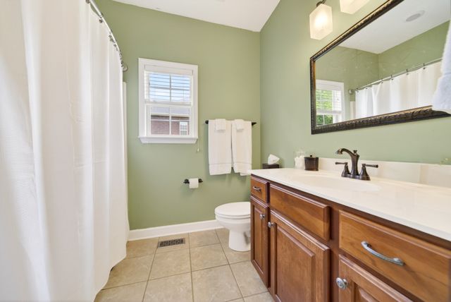 1015 Stafford Ct, Hendersonville, TN 37075