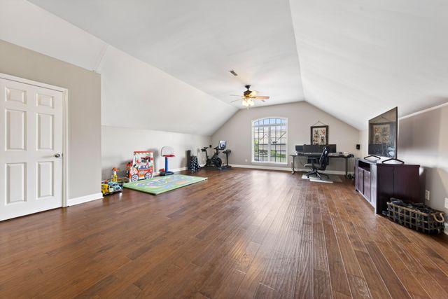 1015 Stafford Ct, Hendersonville, TN 37075