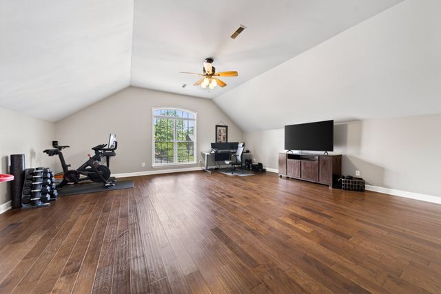 1015 Stafford Ct, Hendersonville, TN 37075
