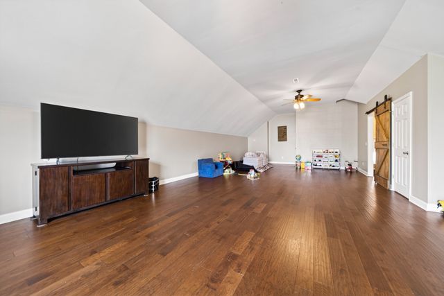 1015 Stafford Ct, Hendersonville, TN 37075