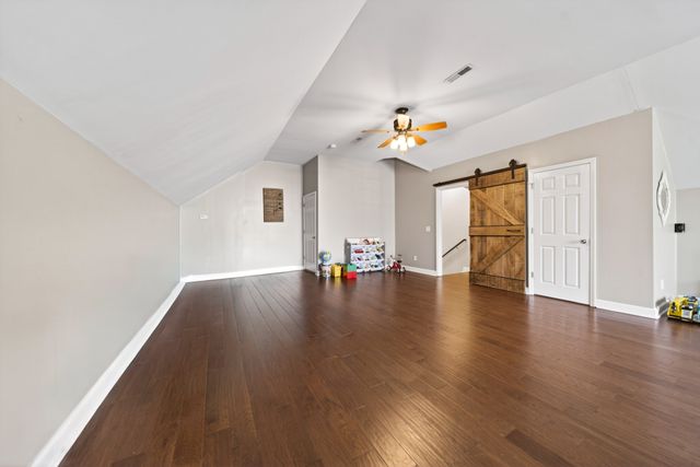 1015 Stafford Ct, Hendersonville, TN 37075