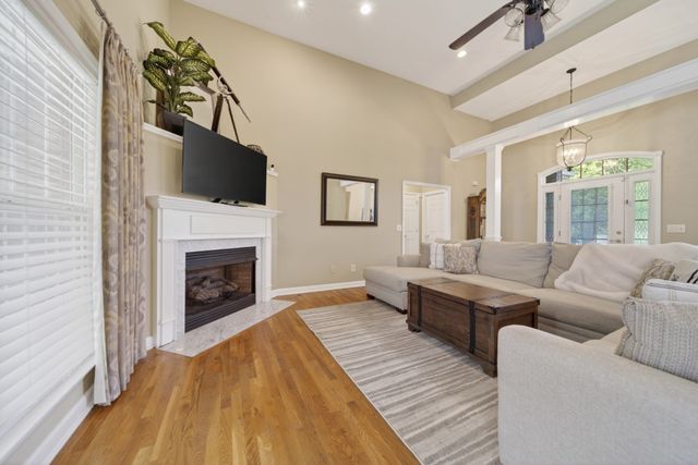 1015 Stafford Ct, Hendersonville, TN 37075