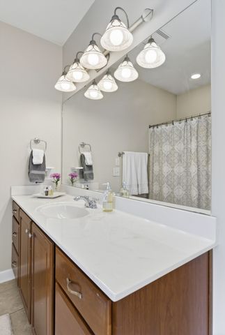 1015 Stafford Ct, Hendersonville, TN 37075