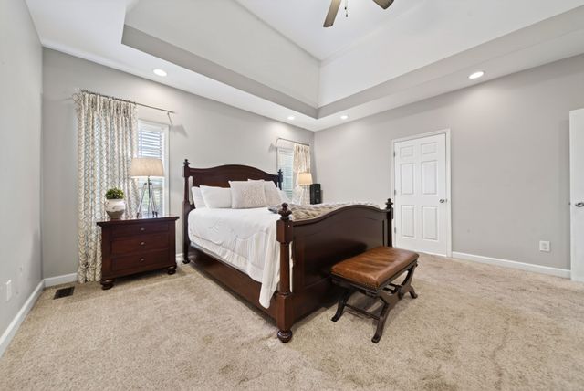 1015 Stafford Ct, Hendersonville, TN 37075