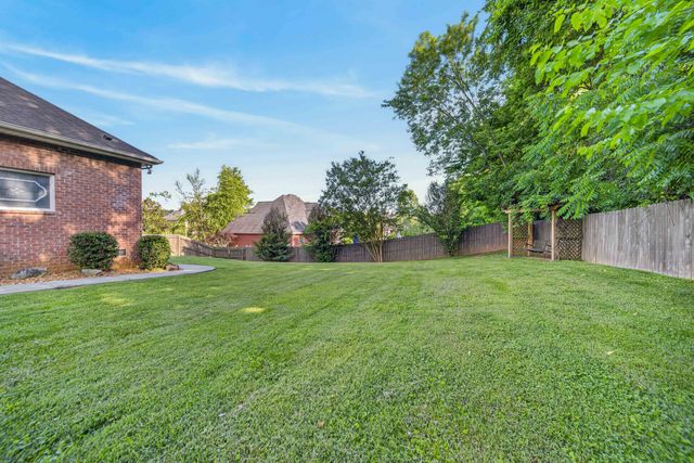 1015 Stafford Ct, Hendersonville, TN 37075