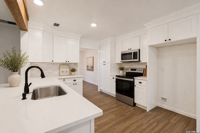 14210 Turtle Rock, San Antonio, TX 78232