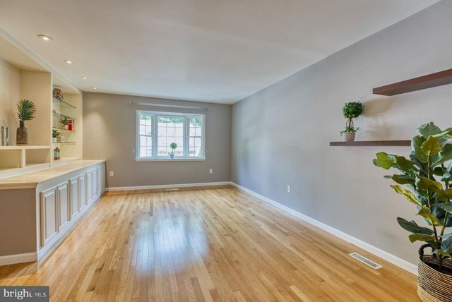 11719 DRY RIVER CT, Reston, VA 20191