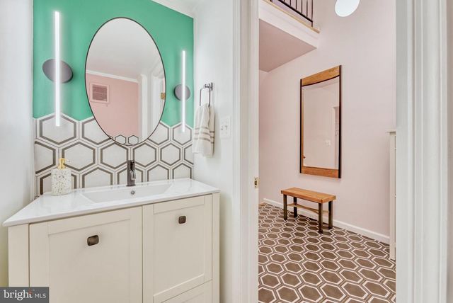 11719 DRY RIVER CT, Reston, VA 20191