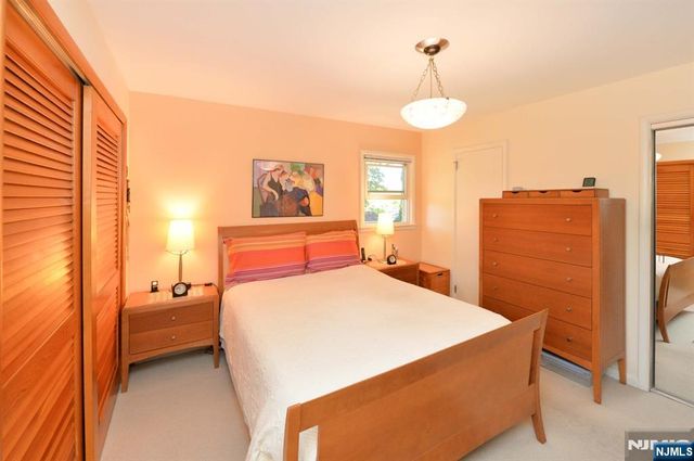 557 Forest Avenue, Paramus, NJ 07652