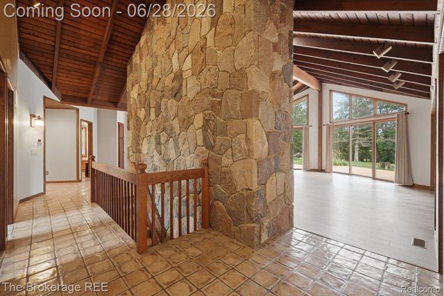 8475 Knox Road, Springfield Charter Township, MI 48348
