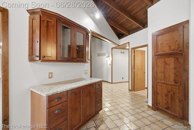 8475 Knox Road, Springfield Charter Township, MI 48348