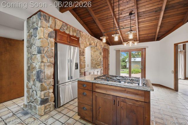 8475 Knox Road, Springfield Charter Township, MI 48348