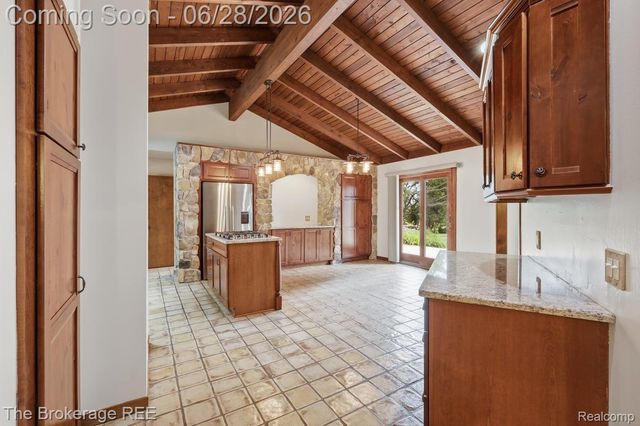 8475 Knox Road, Springfield Charter Township, MI 48348