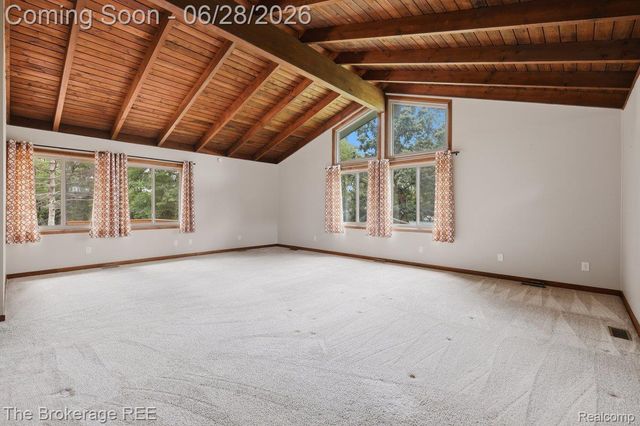 8475 Knox Road, Springfield Charter Township, MI 48348