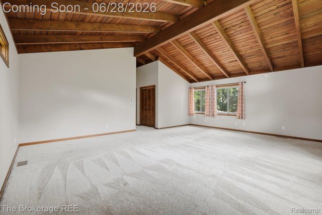 8475 Knox Road, Springfield Charter Township, MI 48348