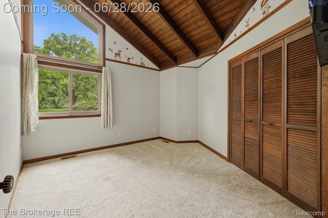 8475 Knox Road, Springfield Charter Township, MI 48348