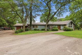 8475 Knox Road, Springfield Charter Township, MI 48348