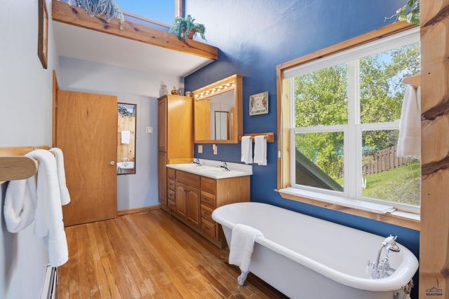 10 CENTENNIAL, Deadwood, SD 57732