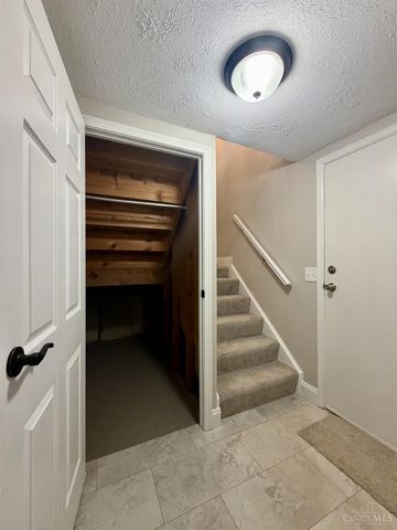 5153 Dresden Court, Delhi Twp, OH 45238