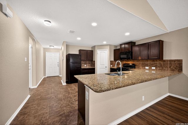 469 EASTERN PHOEBE, San Antonio, TX 78253