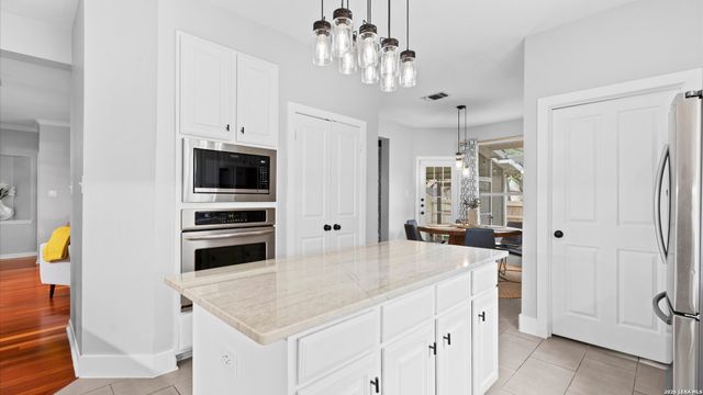 1158 Bluff Forest, San Antonio, TX 78248