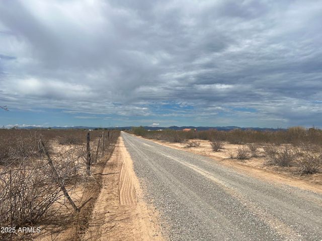 xxx N 243rd Avenue -, Wittmann, AZ 85361