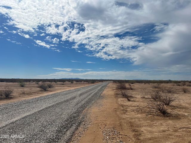 xxx N 243rd Avenue -, Wittmann, AZ 85361