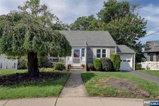 8 Tyler Court, Clifton, NJ 07012