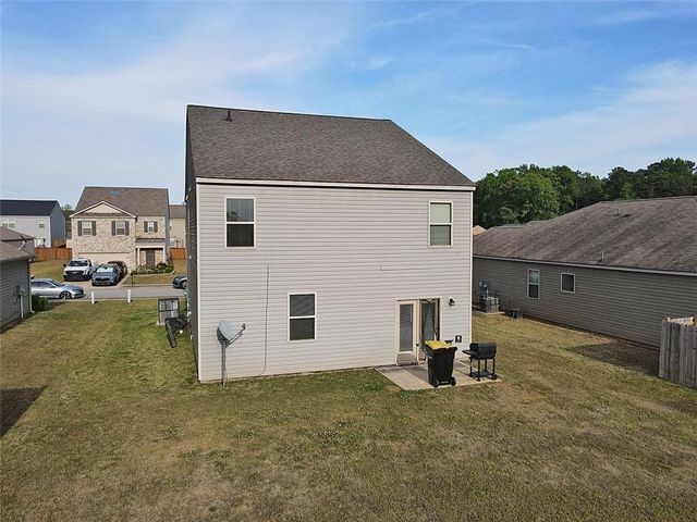 2084 Sawgrass Drive, Lovejoy, GA 30228