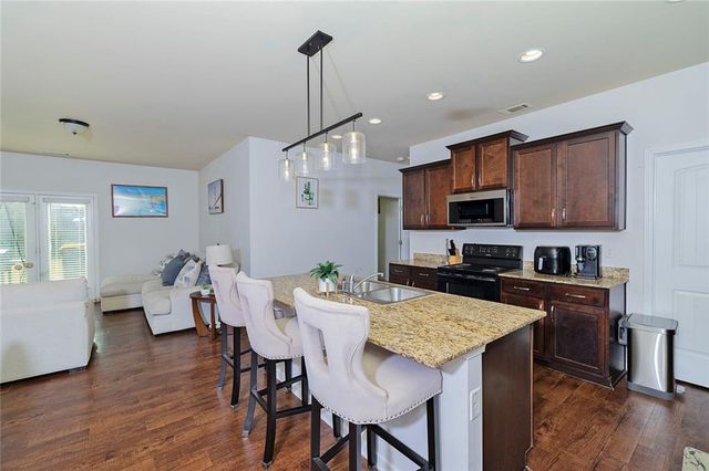 2084 Sawgrass Drive, Lovejoy, GA 30228