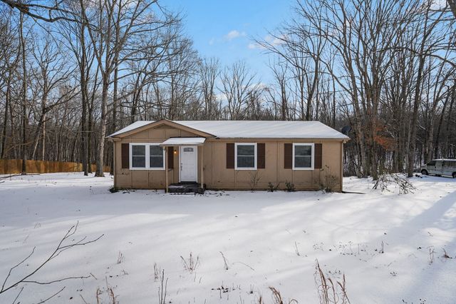 2117 Ferry Rd, Clarksville, TN 37040