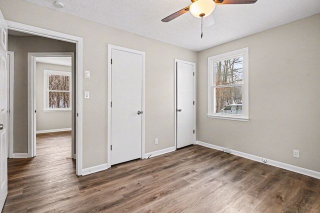 2117 Ferry Rd, Clarksville, TN 37040