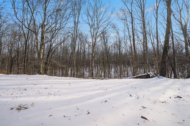 2117 Ferry Rd, Clarksville, TN 37040