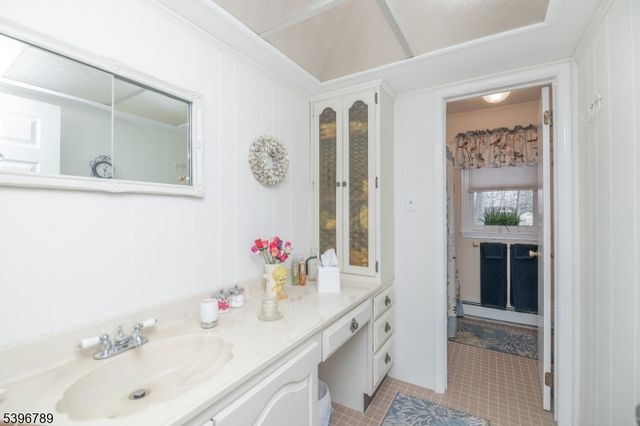 355 Rockport Rd, Mansfield Twp., NJ 07865